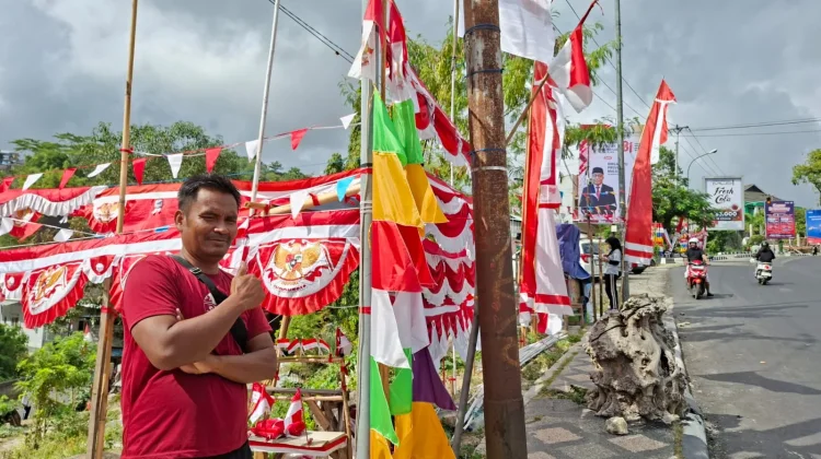 Kisah Pedagang Bendera Musiman, 24 Kali ke Ambon jelang Hari Kemerdekaan