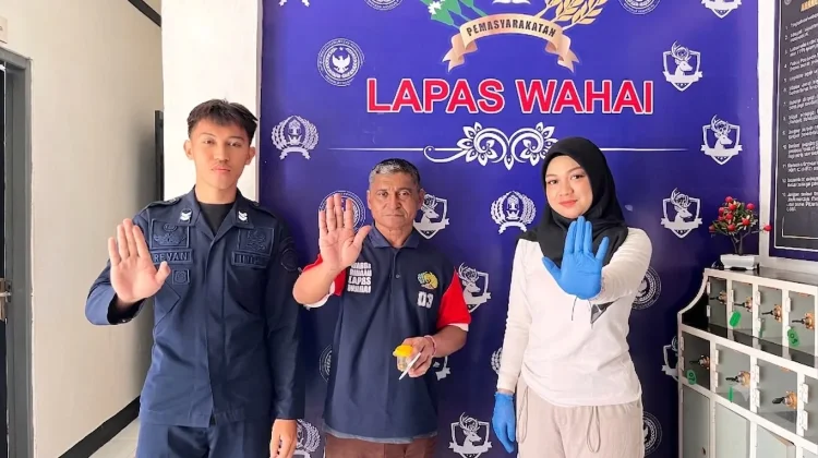 Warga Binaan Lapas Wahai Jalani Tes Urine jelang Pembebasan Bersyarat