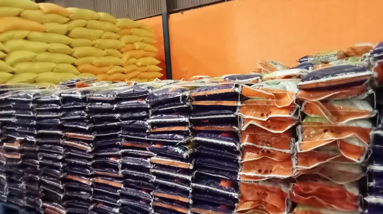 Stok Beras Medium di Gudang Bulog Maluku Capai 17.361 Ton