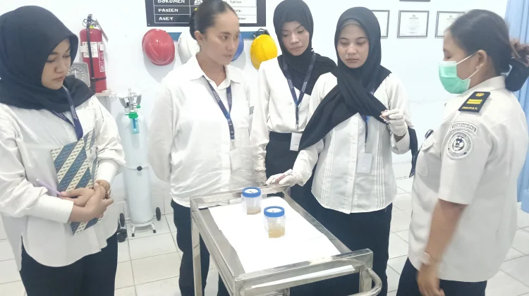 Cegah Peredaran Narkoba, Rutan Masohi Tes Urine Dua Warga Binaan