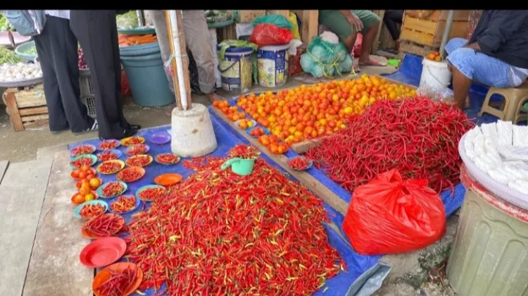 Pwmbli Keluhkan Mahalnya Harga Cabai Kecil si Pasar Mardika