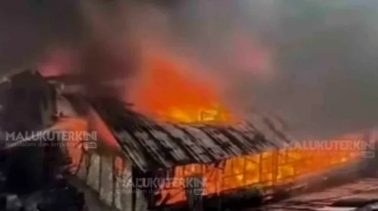 Kawasan Padat Huni Batu Merah Dilahap si Jago Merah