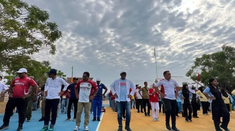 Bupati Malteng Ajak Warga Seram Utara Barat Hidup Sehat