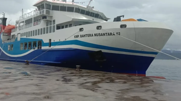 KM Bahtera Nusantara 02 Segera Beroperasi, Dishub Maluku Genjot Perbaikan Mesin