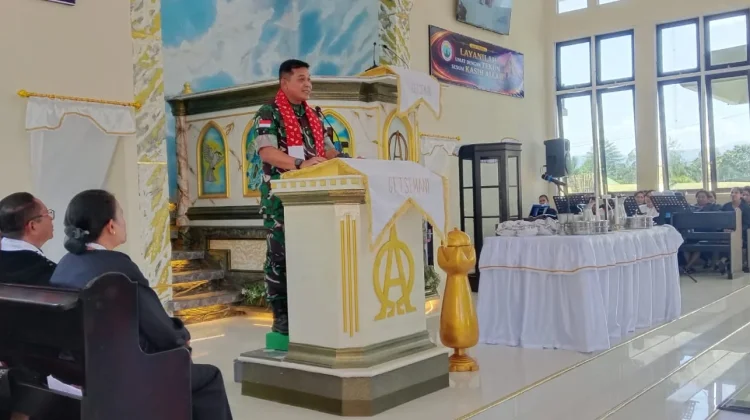 Pangdam Pattimura Dorong Gereja Getsemani Jadi Perekat Persatuan di Piru