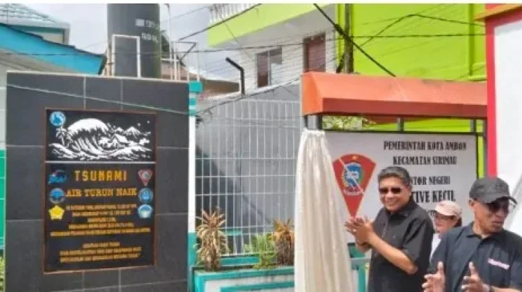 Wali Kota Ambon Resmikan Sistem Peringatan Dini Banjir Tsunami