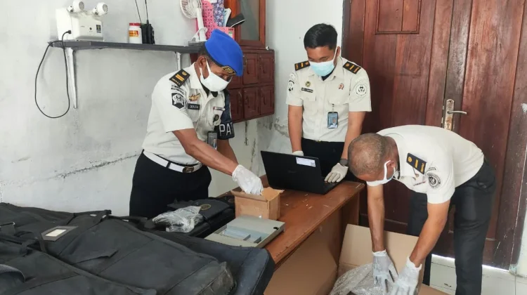 Petugas Lapas Geser Periksa Ketat Penyimpanan dan Kelayakan Senpi