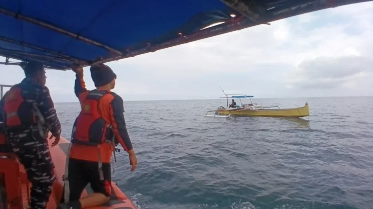 Perahu Bocor di Laut Aru, Tiga Korban Dievakuasi