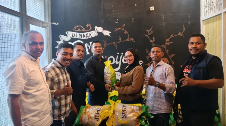 Kafe Ujung JMP Bantu 1 Ton Beras Korbanbentrok Lisabata-Patahuwe