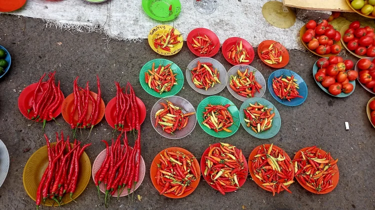 Harga Cabai Rawit di Pasar Mardika Ambon Melambung, Minat Pembeli Menurun