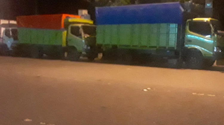 Sulit Dapat Solar, Sopir Truk Khawatir Pendapatan Terganggu