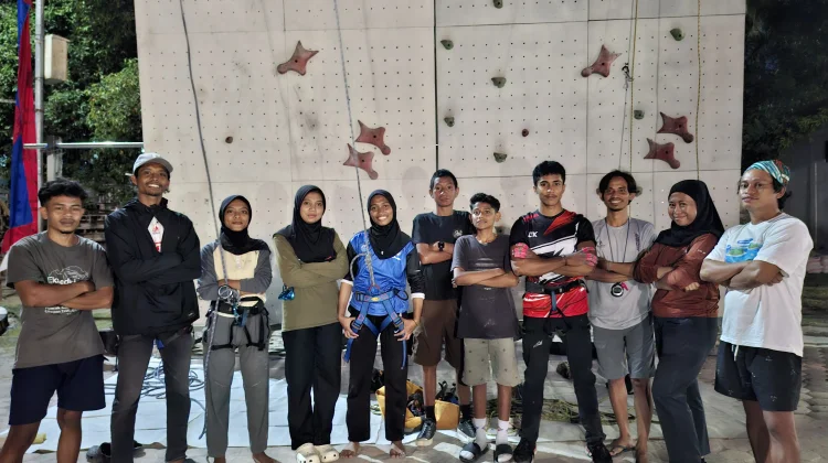 Maluku Climbers Masyarakatkan Panjat Tebing di kota Ambon
