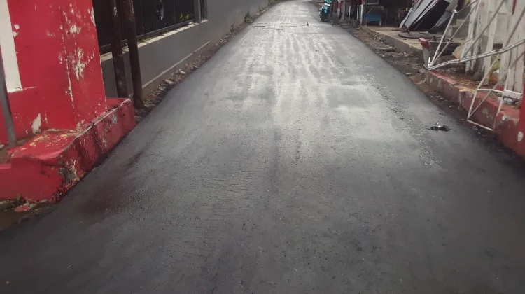 Warga Ambon Apresiasi Perbaikan Jalan di Lorong Maranatha