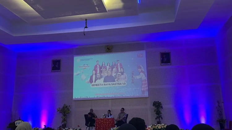 Semesta Raya Sastra 1.0 Dorong Sastra Timur