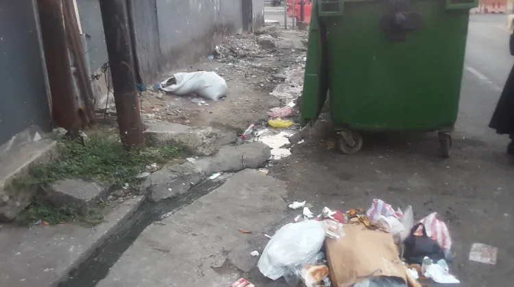 Warga Soya Kecil Soroti Kebiasaan Buang Sampah di Luar Tempat Penampungan