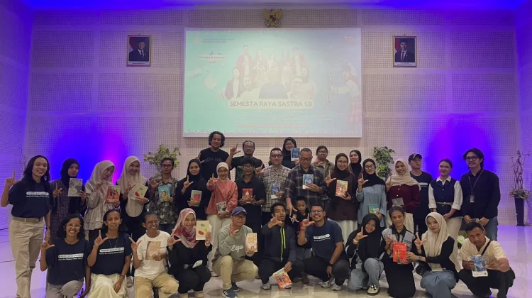 Bedah Buku Laut Bercerita, ketika Sastra Merawat Sejarah
