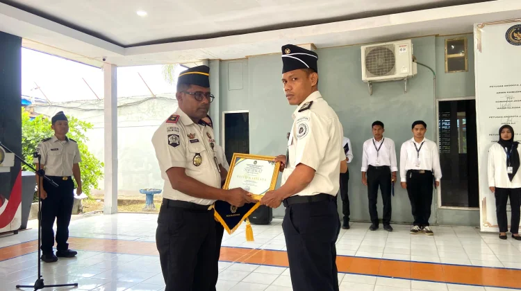 Baiyu Kasilaya Dinobatkan sebagai Pegawai Teladan Rutan Masohi
