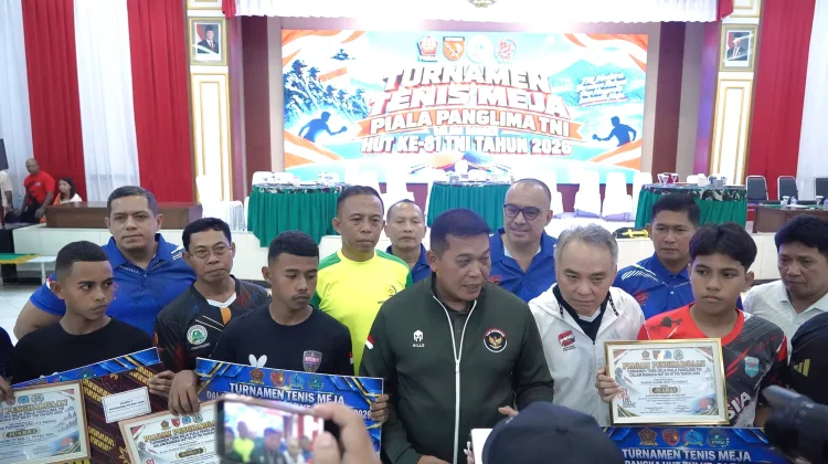 Juarai Tenis Meja Piala Panglima, Atlet SMP Jadi Anak Asuh Pangdam XV/Pattimura