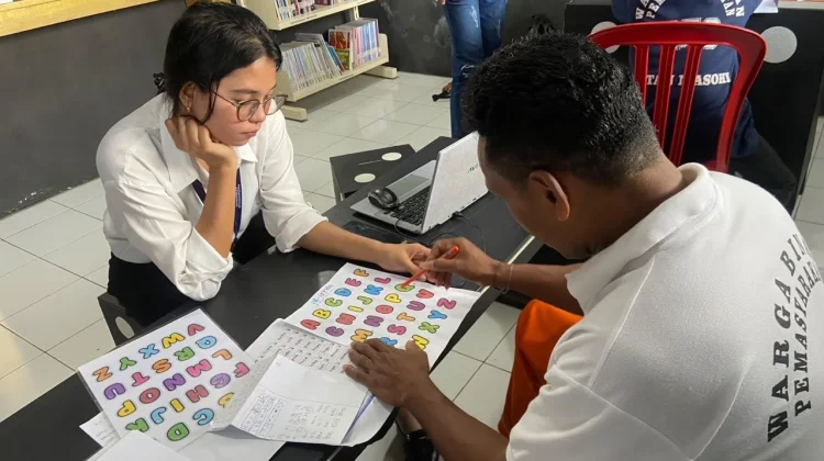Tingkatkan Literasi Warga Binaan,Rutan Masohi Adakan Kegiatan Calistung