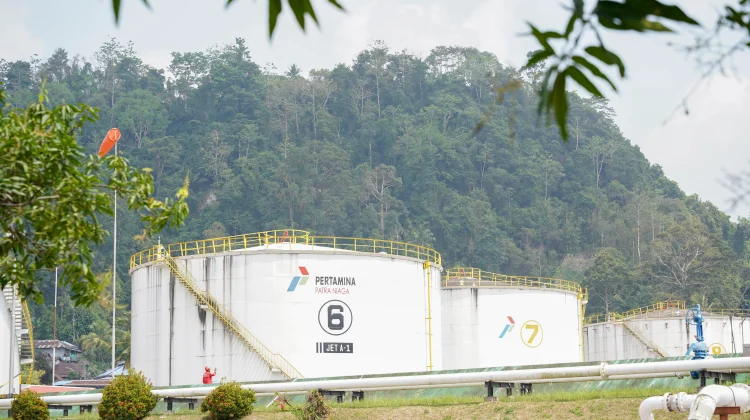 Terminal Wayame Jadi Hub Utama Distribusi Energi Indonesia Timur