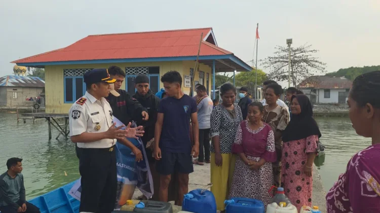 Lapas Geser Kembali Salurkan Air Bersih ke Desa Keffing