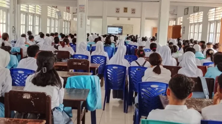 Scam Ready ASEAN Edukasi Siswa Aru Hadapi Penipuan Digital