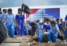 Dukung Operasi Trisila-26, Kodaeral IX Bersihkan Kawasan Pesisir