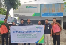 BPJS Ketenagakerjaan Masohi Bagikan Takjil Gratis