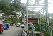 Ganggu Estetika Kota, Halte Bus Rusak Baiknya Dibongkar