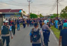 Bentrok Pemuda Fiditan, Kapolres Tual Hingga Warga Terluka