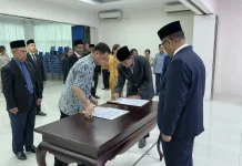 Saiful Sahri Lantik Notaris dan Majelis Pengawas Daerah Maluku