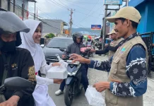 LAZ As-Salam Maluku Salurkan 70 Bingkisan Buka Puasa
