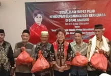 Ke SBB, Mercy Barends Bagi 10 Ribu Buku Tulis, Ajak Marbot Perkuat Nilai Kebangsaan