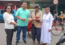 Aksi Pra-Paskah Paroki Bintang Laut Berbagi Takjil