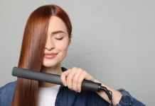 Rapikan Rambut dengan Alat Catok Rambut