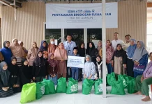 BRI Ambon Salurkan Bantuan bagi Kaum Dhuafa dan Anak Yatim di Buru