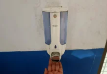 Menjaga Kebersihan Tangan dengan Hand Sanitizer