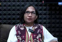 Kisah Keteguhan Seorang Ibu Membesarkan Tiga Anak Tuli