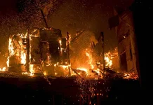 Kebakaran Rumah tanpa Penghuni di Passo, Tidak Ada Korban Jiwa