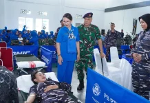 Dankodaeral IX Tinjau Donor Darah Serentak, Perkuat Aksi Sosial TNI di Ambon