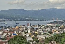Pasar Apung Hatukau, Solusi Mengembalikan Keindahan Teluk Ambon yang Tercemar