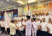 Bodewin Wattimena Resmi Nahkodai KONI Kota Ambon