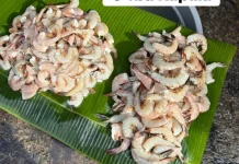 Harga Udang Stabil di Pasar Mardika meski Permintaan Tinggi