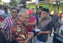 Komitmen FCT Berbagi Hewan Kurban di Ambon, Warga: Pak Febry orang Baik!