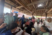 Hasil Jemput Bola Pelayanan Publik di Aboru dan Oma, Ratusan Masyarakat Terlayani