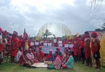 Aksi Masyarakat Adat Maraina Tolak Penetapan Batas Taman Nasional Manusela