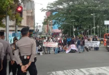 Mahasiswa di Ambon Tuntut Keadilan Kematian Siswa MTs Tual; Hukum Berat Messi!