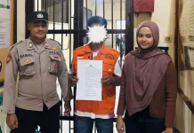 Polres SBB Tahan Tersangka Kasus Kekerasan Terhadap Anak