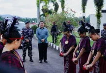 Wakasal Laksdya TNI Edwin Tiba di Ambon, Disambut Dankodaeral IX