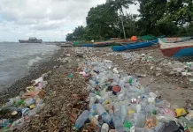 Pantai Hative Besar Dipenuhi Sampah Plastik, Warga Minta Penanganan Serius
